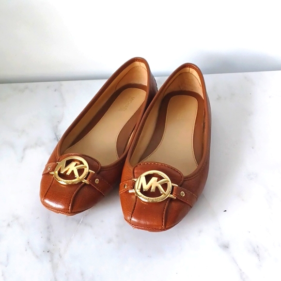 MICHAEL by Michael Kors moc Ballet Flat. Size 7.5 pl - Picture 2 of 6